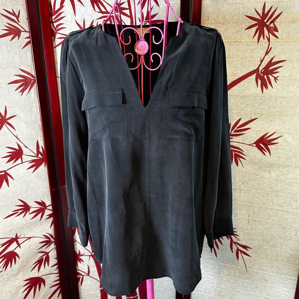 Joie Black 100% Silk V-Neck Long Sleeve Blouse Pockets Quiet Luxury Minimalist S